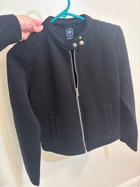 GAP Black Quilted-Shoulder Zip Front Bomber Jacket